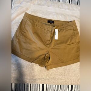 J Crew women’s chino shorts